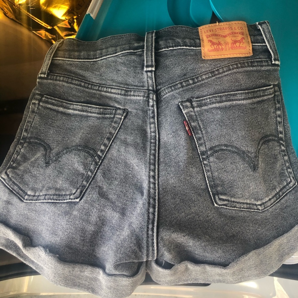 Black levi shorts